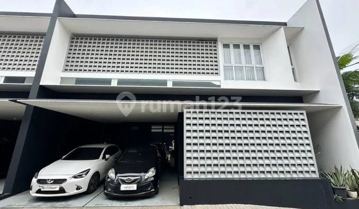 Rumah 2 Lantai di Caman Jakasampurna Bekasi Barat