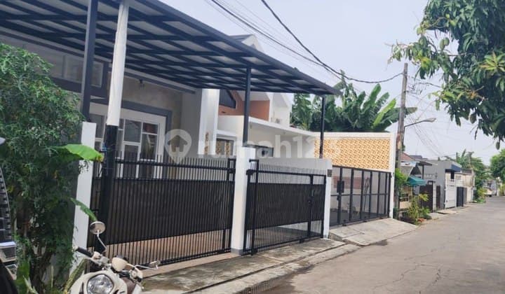 Disewakan Rumah Cantik di Ijati Cempaka Jatiwaringin