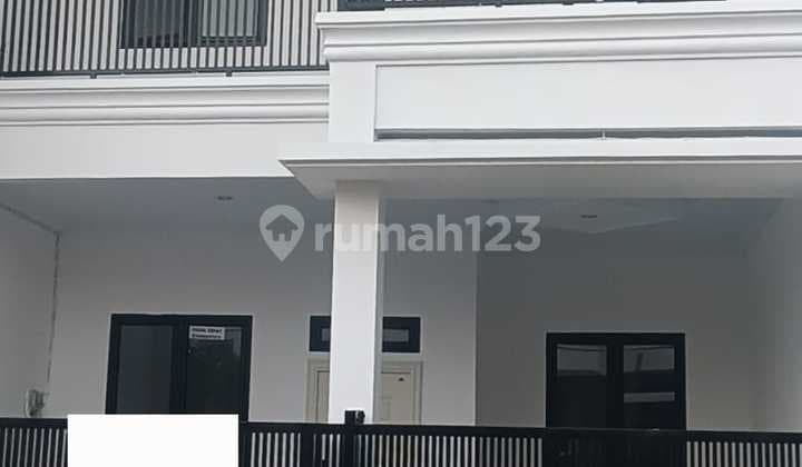 Rumah Siap Huni 2 Lantai di Harapan Indah 1 Bekasi
