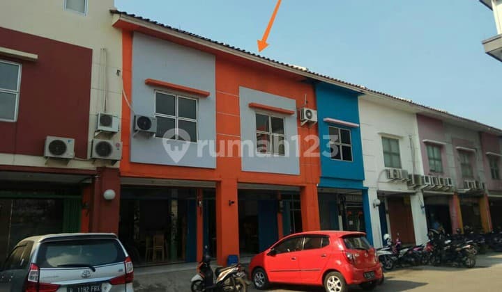 Strategic Terraced Shop near Setu Kalimalang Toll Gate