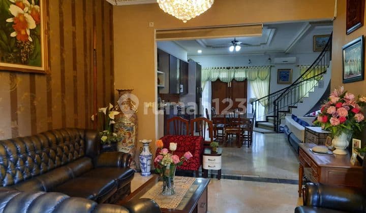 2-Storey Spacious Family House Ready to Occupy in Megapolitan Cinere Limo Depok