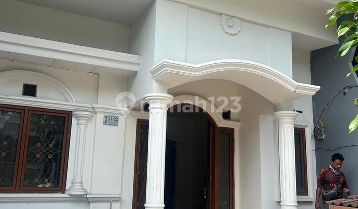 Rumah Siap Huni Strategis di Duta Bumi 2 Hi Bekasi .