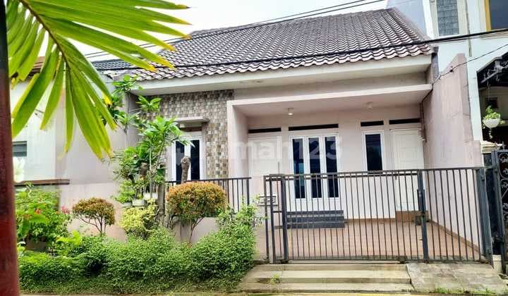 Dijual Rumah Apik di Griya Harapan Baru Bekasi