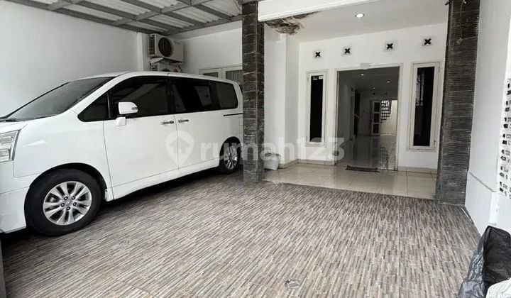 Rumah 2 Lantai Pondok Indah Area - Pinang Emas Jaksel Siap Huni