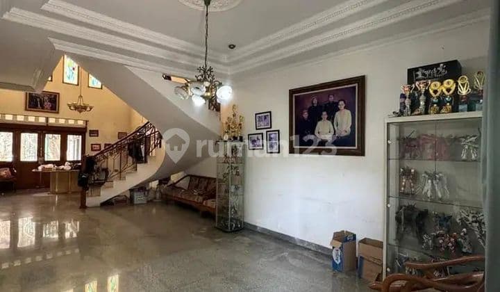 Dijual Rumah Bagus di Delman Bendi Tanah Kusir Jakarta Selatan