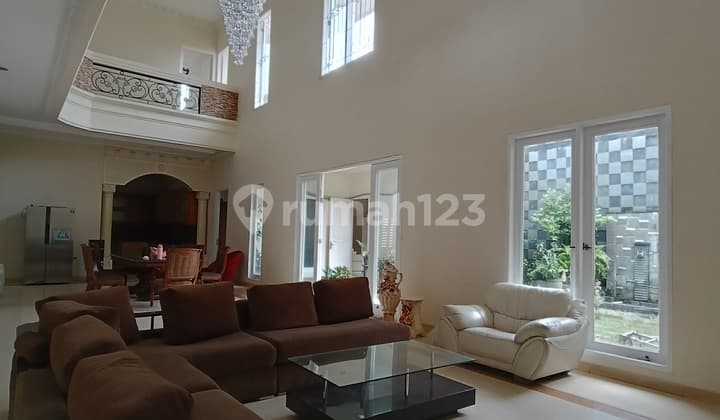 Rumah Mewah Terawat Siap Huni di Kompleks Eksklusif Villa Pinguin Bintaro. Rare Listing!