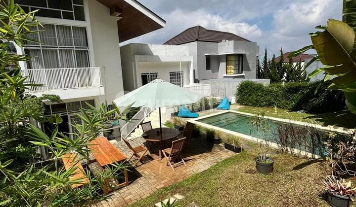 Rumah Resort Dago Pakar dengan Kolam Renang Siap Dijadikan Villa