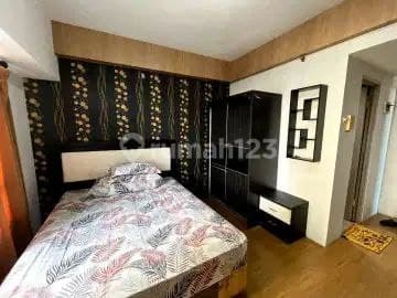 Pool View, Apartemen Metropolis Dekat Ubaya