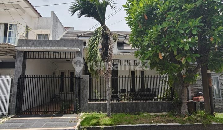 Purimas House Near UPN - Rungkut