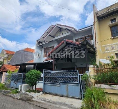 Sidosermo Small House, Sturdy After Renovation, Safe & Comfortable Environment, Large Driveway, Can Accommodate 2 Cars Back and Forth, Close to Mosque.