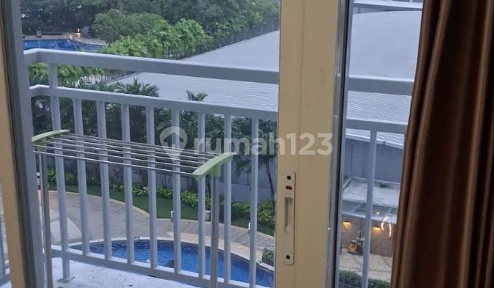 Apartemen Tanglin 2 BR Lantai Rendah Kondisi : Semi Furnish