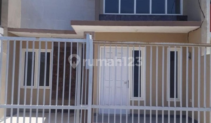 Rumah Griya Amerta Regency - Medayu Utara,Row Jalan : Paving 6 Meter Rumah Griya Amerta Regency - Medayu Utara,Row Jalan : Paving 6 Meter