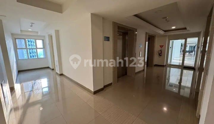 Amor Pakuwon City Apartment, View: Pool