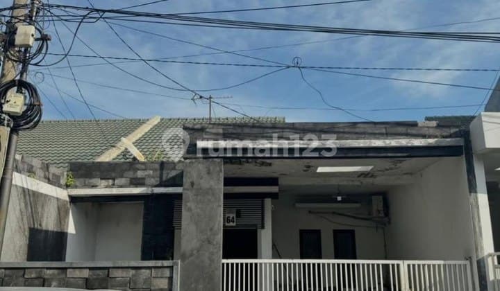 Rumah di Sukolilo Dian Regency Tahap 1 Row Jalan Lebar