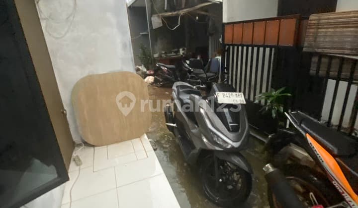 Murah! Siap Huni Dua Lantai Akses Motor