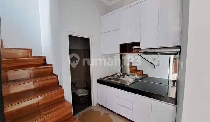 700 Jutaan Dua Lantai Akses Langsung Jalan Raya