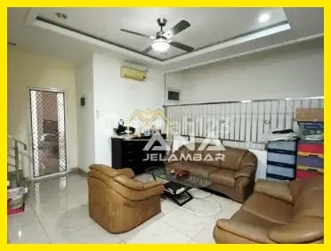 Ana Rumah di Kav Polri Luas 6X20m 3Lt Lokasi Bagus Jelambar - * Good- Deal !!*