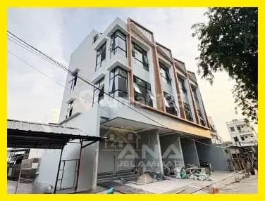 Ana Ruko Baru 4Lt Luas 4X13.5m Modern Minimalis Lokasi Strategis Zonasi Komersil di Taman Ratu, Kebon Jeruk - * Good- Deal !!*