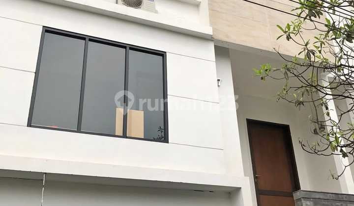 *Dijual Bangunan Beserta Bisnisnya, Tinggal Meneruskan*