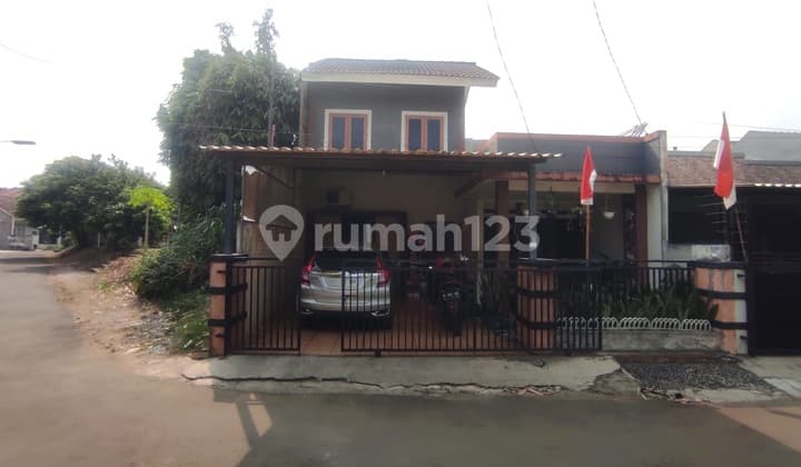 Rumah, 2 Lantai, Dekat Akses Tol Dijual di Bsd