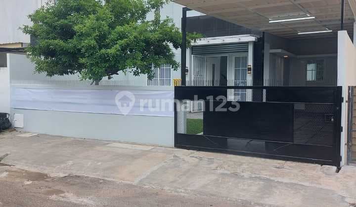 Rumah, 2 Lantai, SHM, Siap Huni 5 Menit Toll Jelupang Serpong Bsd
