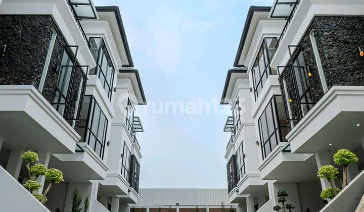 Luxury House 4 Unit Terakhir di Lebak Bulus