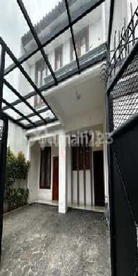 Dijual Rumah Kayu Putih Siap Huni Rapi