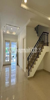 Dijual Rumah Bagus Rapi Bukit Gading Mediterania