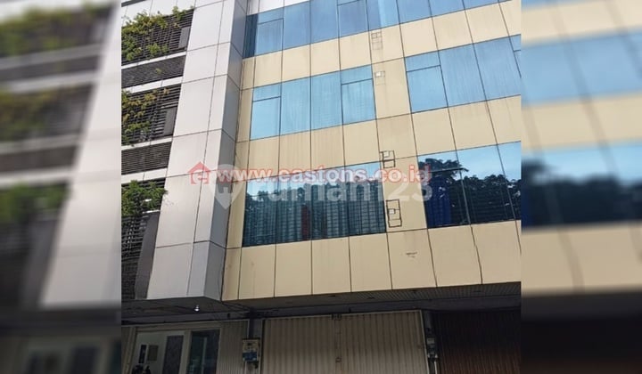 Ruko Artha Gading Boulevard 4 Floors with Lift, Highly Strategic Location (Kg005136)