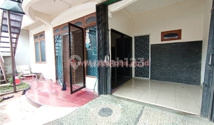 Disewakan Rumah 2 Lantai 100 Jt Nego di Rawamangun Bebas Banjir (Kg005177)