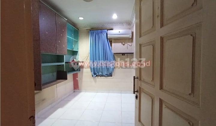 Disewakan Rumah Berdesign Modern di Kelapa Gading Dalam Komplek One Gate System(Kg005194)