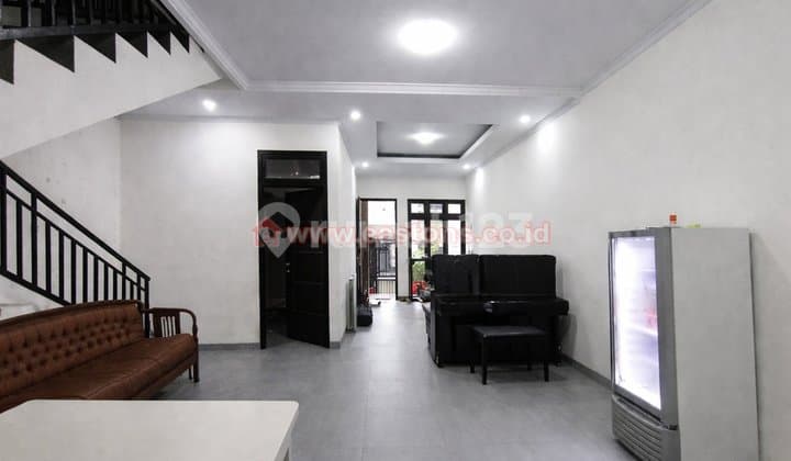 Dijual Rumah Dibangun Th 2021 Terakhir Direnov Th 2023 di Rawamangun Siap Huni Modern 2 Lantai Bebas Banjir(Kg005206)