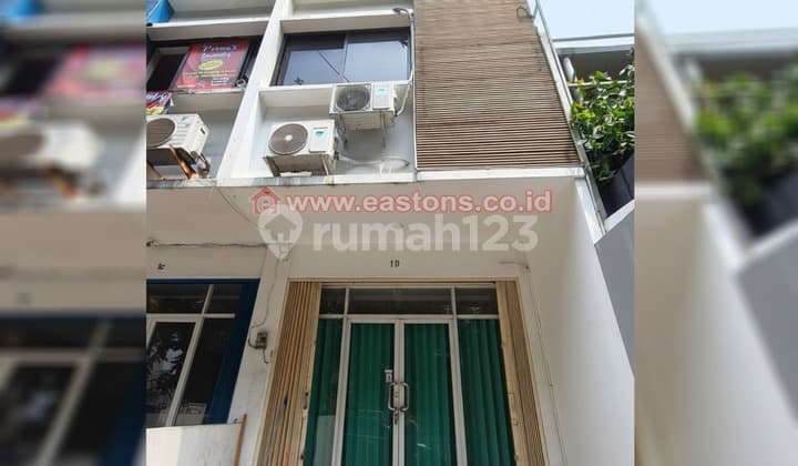 Disewakan Ruko Dekat Mal Kelapa Gading Strategis Siap Pakai Sangat Bagus 3 Lantai 90 M2 (Kg005118))