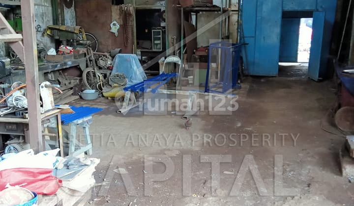 Gudang dan 5 Rumah di Jalan Utama Cimahi