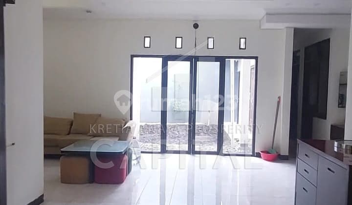 Rumah 2 Lantai di Tatar Wangsakerta, Kota Baru Parahyangan