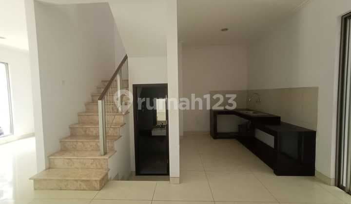20. Disewakan Golf Island 6X15 Kosongan Termurah