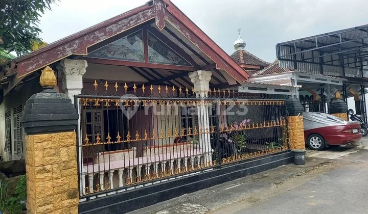 Rumah Luas 276 Meter Persegi Lokasi Dekat Pasar Induk Godean, Sidoluhur, Sleman