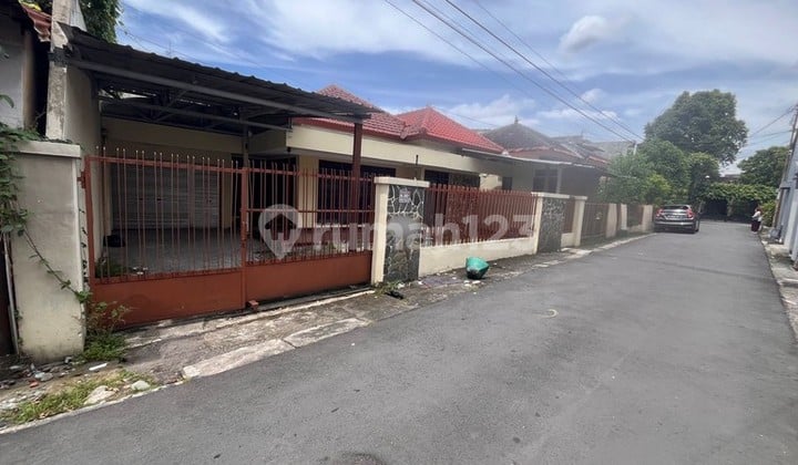 Rumah Strategis 5 Menit Dari Ugm & Rs Sardjito, Caturtunggal, Depok, Sleman