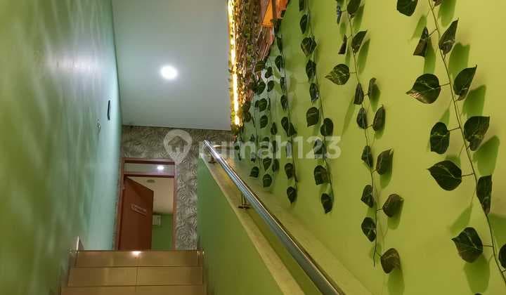 Dijual / Disewa Ruko 4 Lantai di Jalan Terusan Jakarta Antapani Bandung Siap Huni
