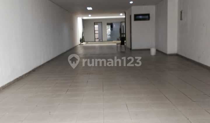 For Sale Shop House in Kaum Otista Area, Central Bandung City