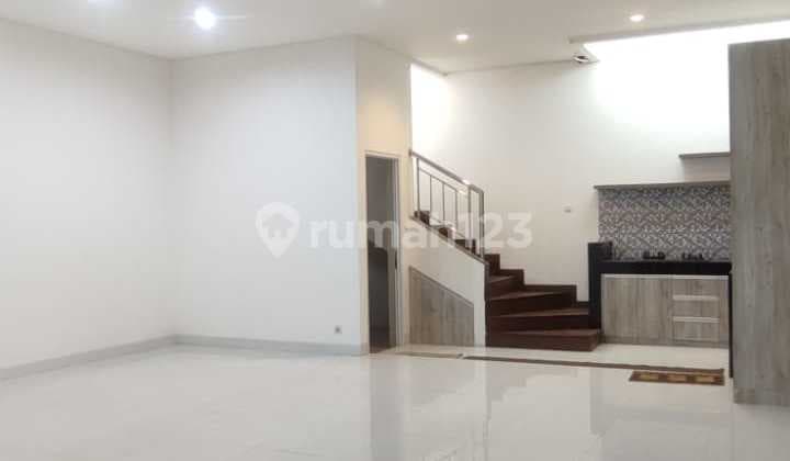 Dijual Rumah 2 Lantai Siap Huni Taman Kopo Indah 3