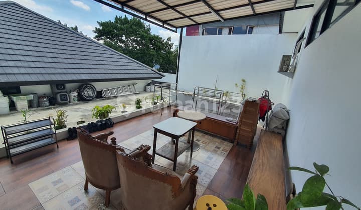 Dijual Gedung 3 LT , Ruang Usaha(Bangunan 2024) Lokasi Gatsu , Perkantoran, Perbankan Area Ramai