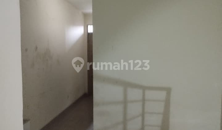 For Rentruko di Gang Haji Sobandi (Daerah Dulatip Blkg Rest Phoenik).