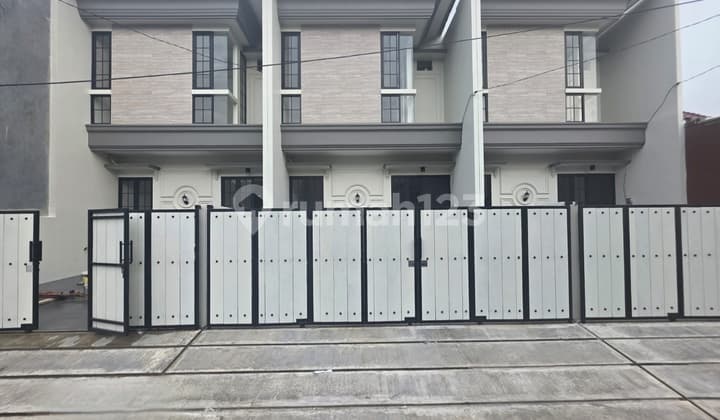 Lokasi Kedung Baruk Rumah Baru Gress Model Minimalis