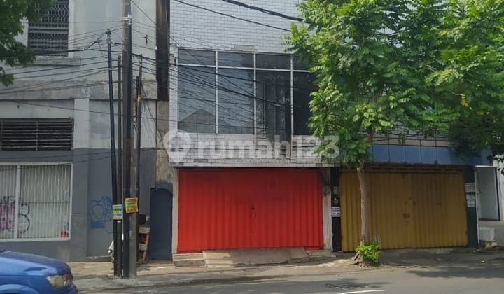 Lokasi Pusat Kota Surabaya Ruko Siap Huni Nol Jalan Raya