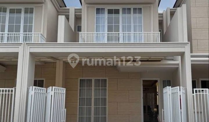 Full Furnished Rumah Baru Siap Huni Lokasi Puri Galaxy Surabaya
