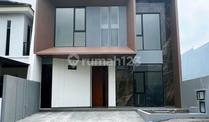 Berlokasi di Citraland Rumah Baru Gress Model Modern Minimalis Siap Huni
