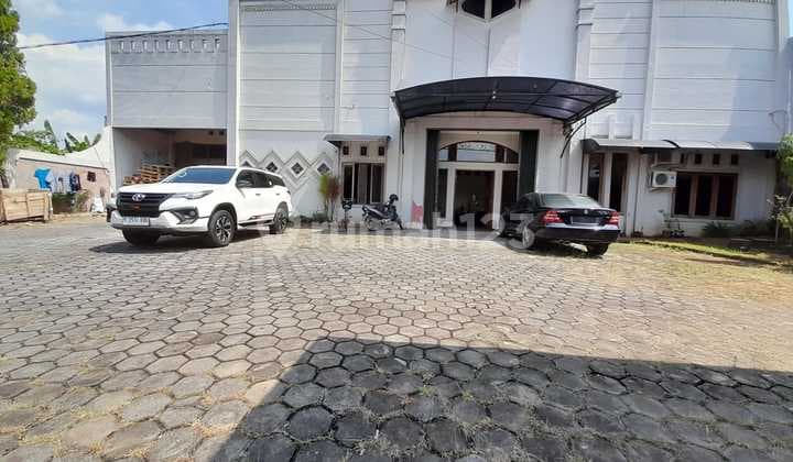 Gudang Siap Pakai Dekat Jalan Woltermonginsidi Semarang Timur