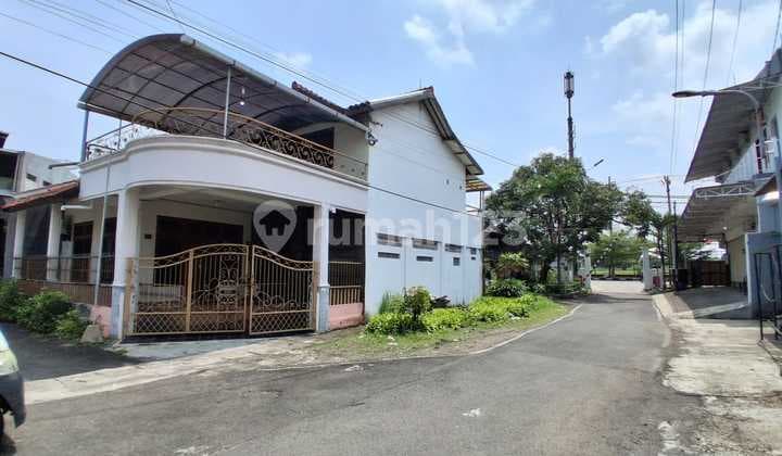 Rumah Tengah Kota Tidak Banjir dan Dekat Kampus dan Sekolahan