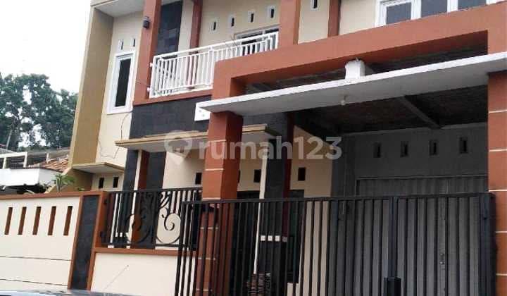 House in Borobudur Near Manyaran Toll Gate